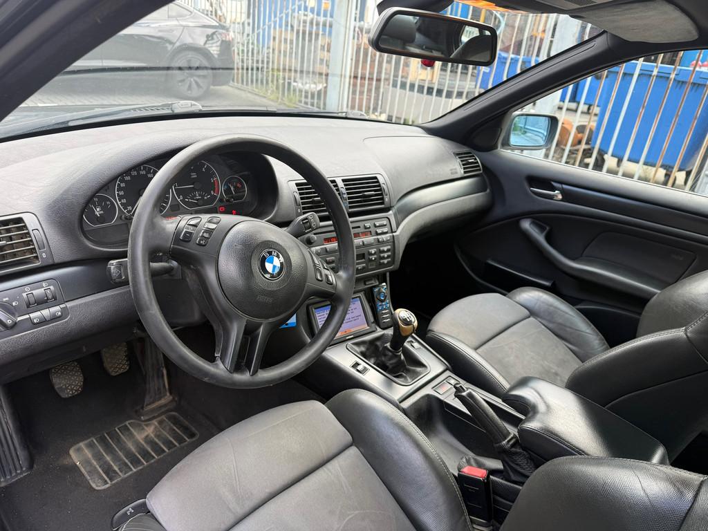 BMW 3-serie 320d Lifestyle Edition Nederlandse auto 1e eigen, Auto's, BMW, Achterwielaandrijving, Zwart, 4 cilinders, 150 pk