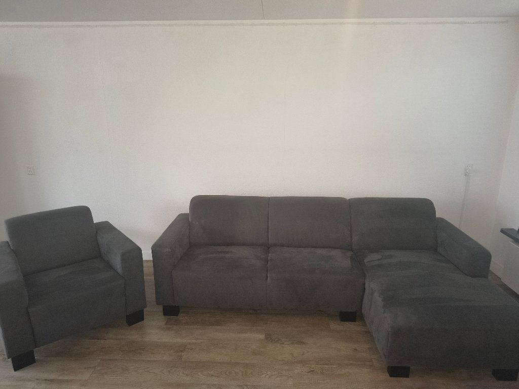 Moderne Alpa hoekbank 2,5-zits + bijpassende fauteuil –grijs, Huis en Inrichting, 250 tot 300 cm, 125 tot 150 cm, Hoekbank, Zo goed als nieuw