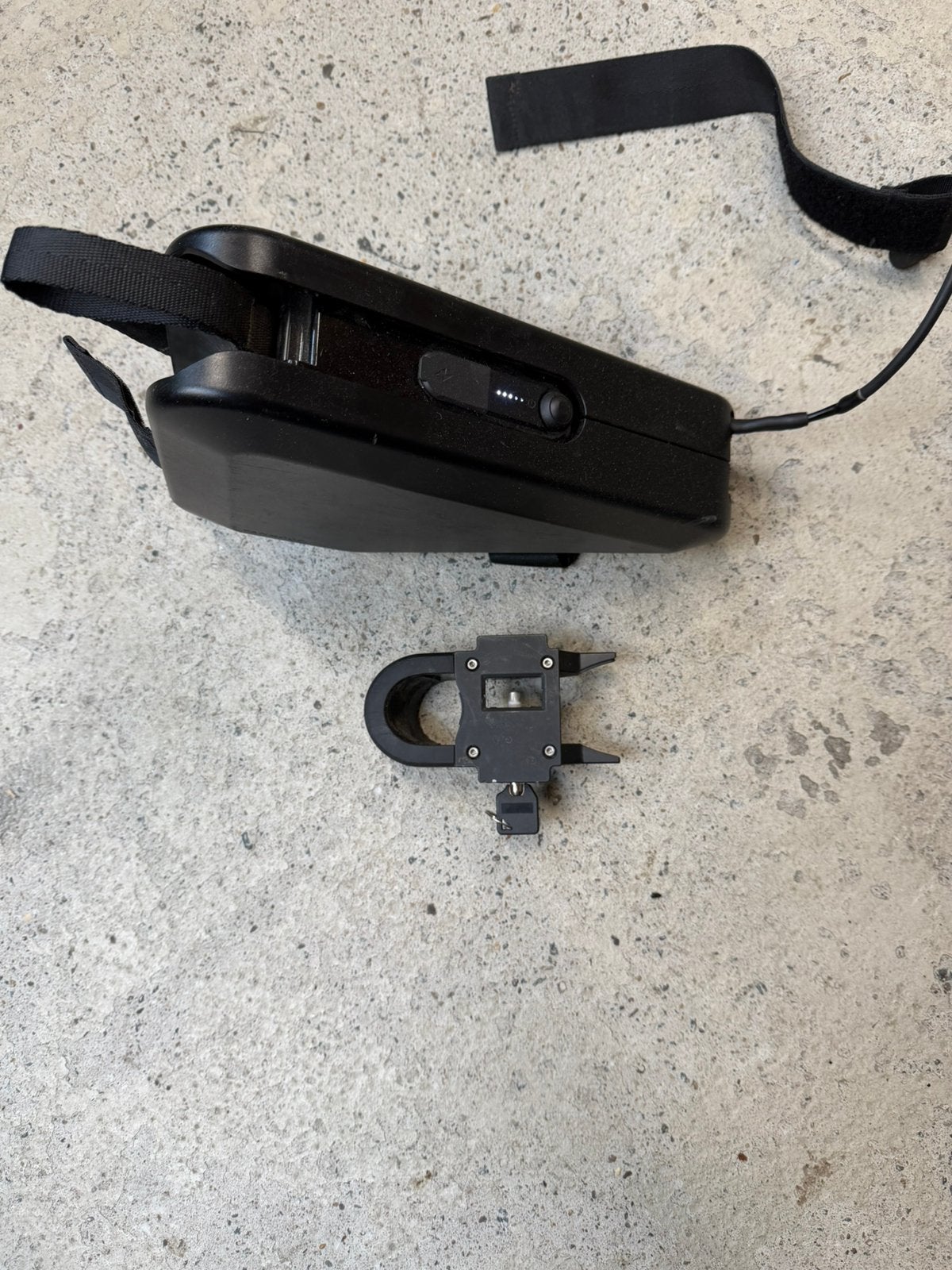 VanMoof (s3/x3) powerbank met slot en dock, Ophalen of Verzenden, Zo goed als nieuw
