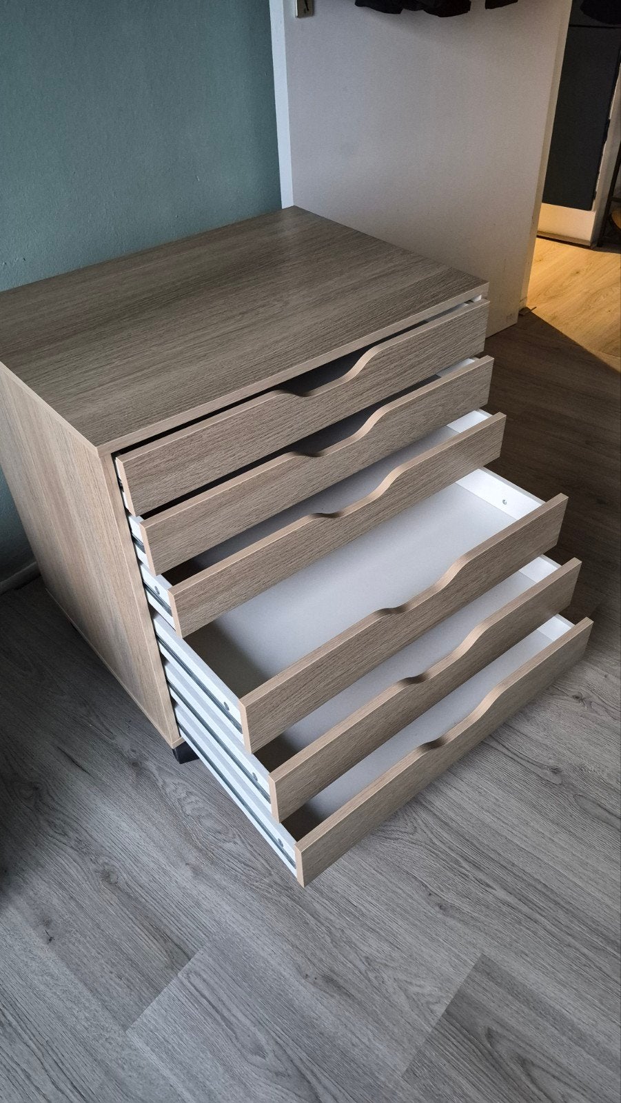 Ikea ladekast ALEX op wielen, Ophalen, Zo goed als nieuw