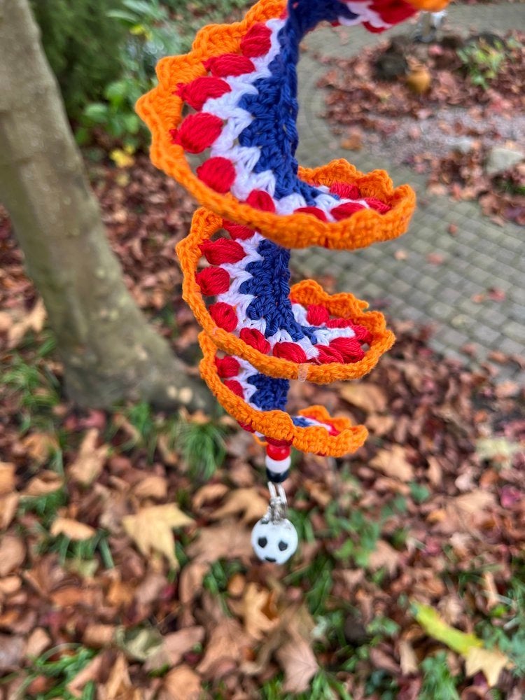 Windspinner in kleuren Nederland vlag met voetbal hanger, Info@kinderworkshops-petra-dongen.nl, Nieuw, Kinderworkshops Petra, Ophalen of Verzenden