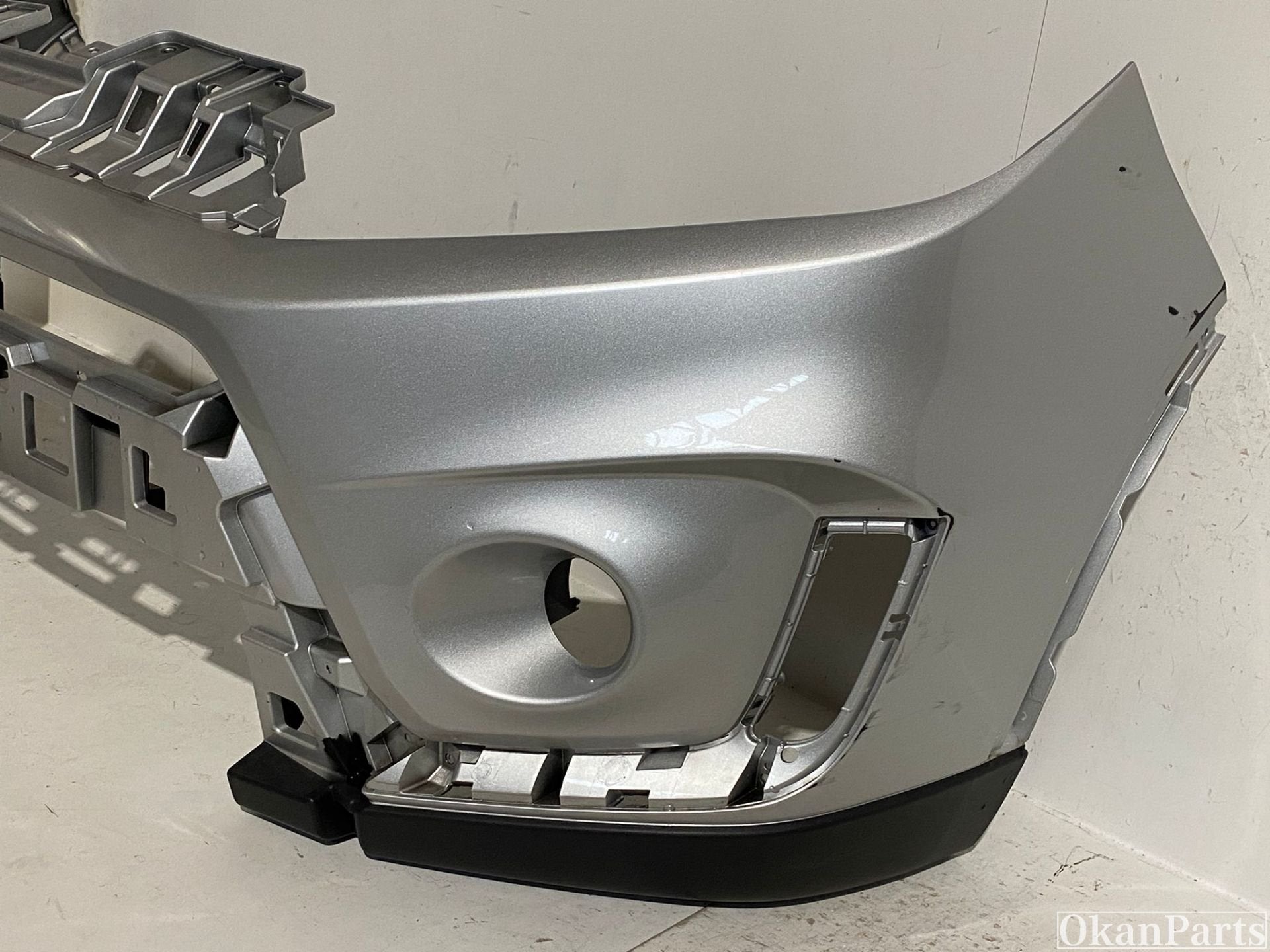 Suzuki Vitara Facelift Voorbumper 71711-86R, Auto-onderdelen, Ophalen of Verzenden, Gebruikt, Voor, Bumper