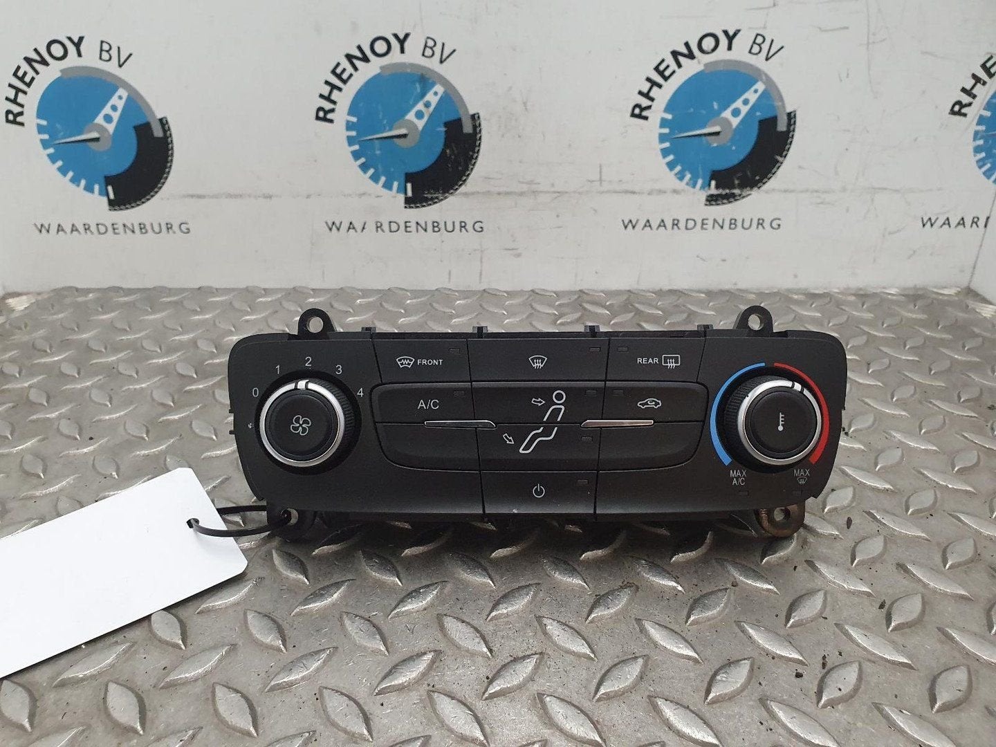 FORD FOCUS EURO 6 KACHEL BEDIENINGSPANEEL 2018, Ophalen of Verzenden, Gebruikt, Stiba lid