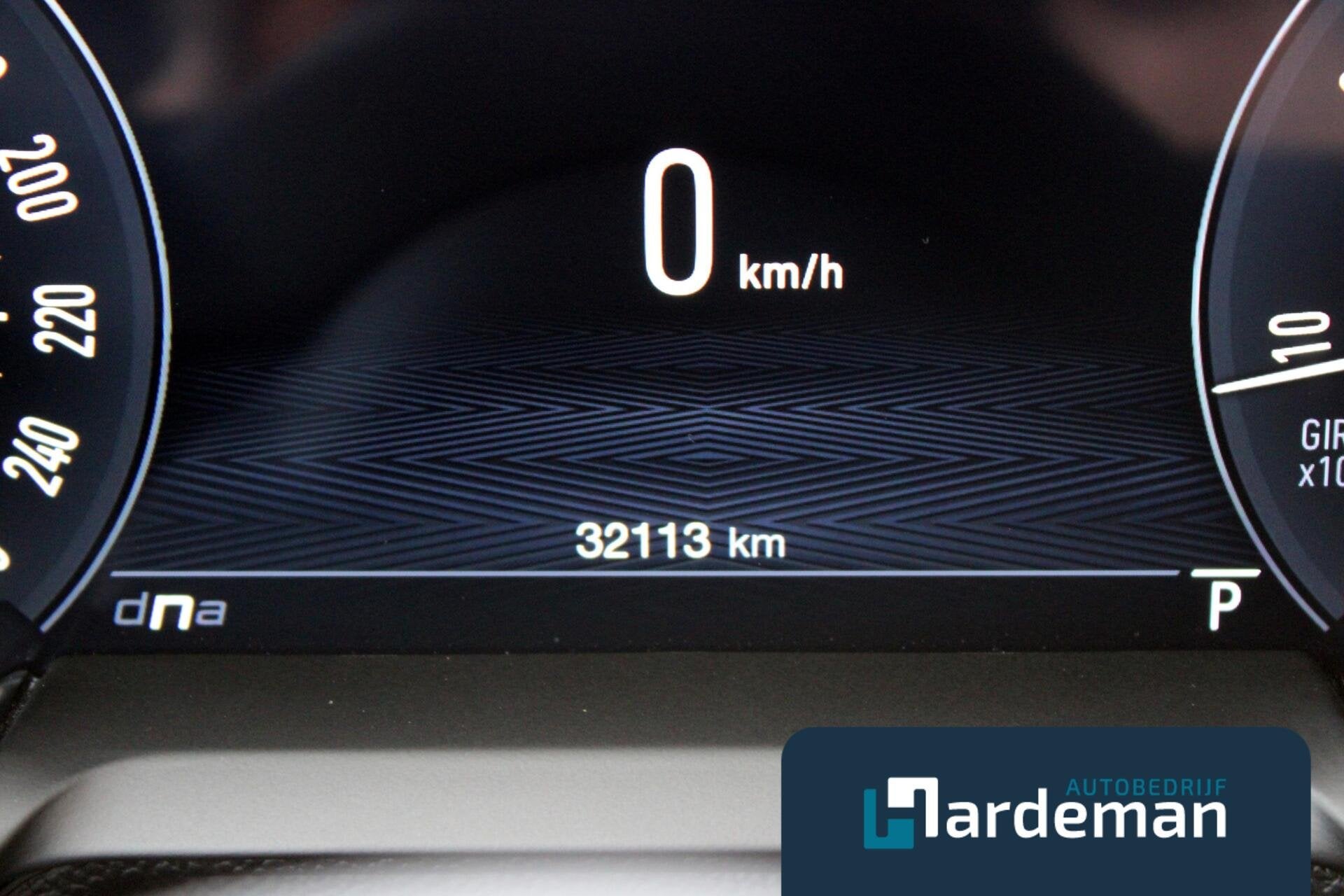 Alfa Romeo Giulia 2.0 Ti AWD Facelift Leder, Auto's, 745 kg, Automatische klimaatregeling, 4 cilinders, Met garantie (alle)