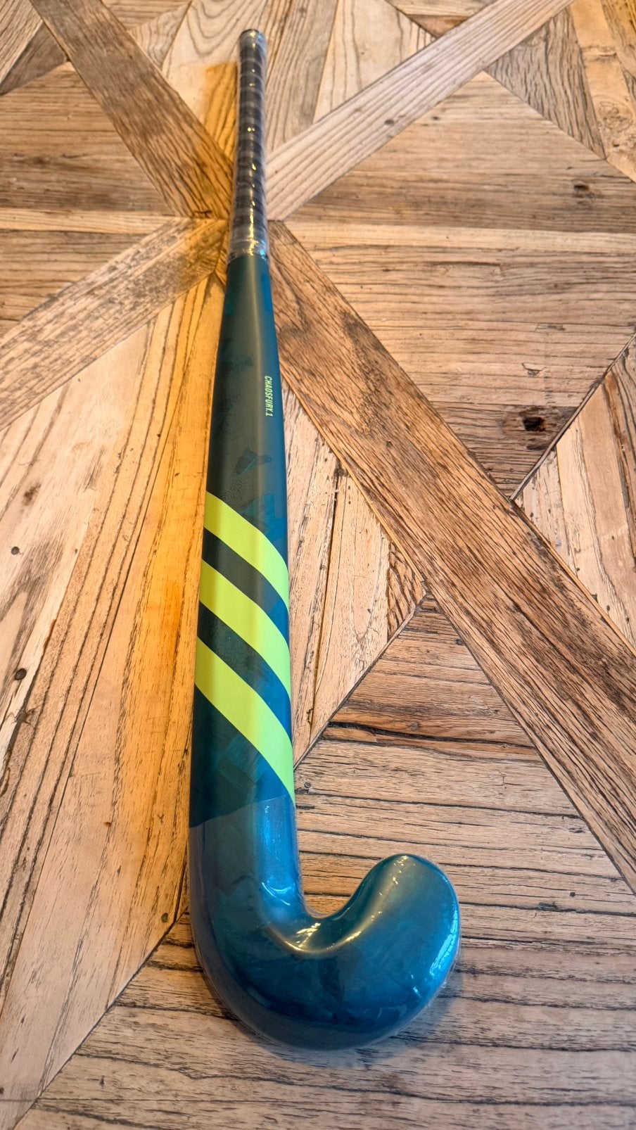 Adidas Chaosfury Kromaskin .1 [36.5", 37.5”], Ophalen of Verzenden, Zo goed als nieuw, Stick