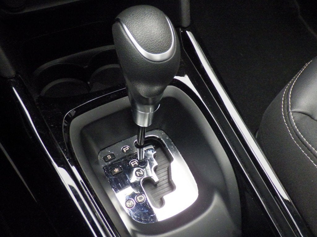 Peugeot 2008 1.2 Automaat Allure, Camera, Panodak, Trekhaak, 1199 cc, Origineel Nederlands, Bedrijf, 1125 kg