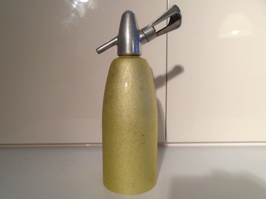 Gele spuitwater fles voor show, Ophalen of Verzenden, Huis en Inrichting