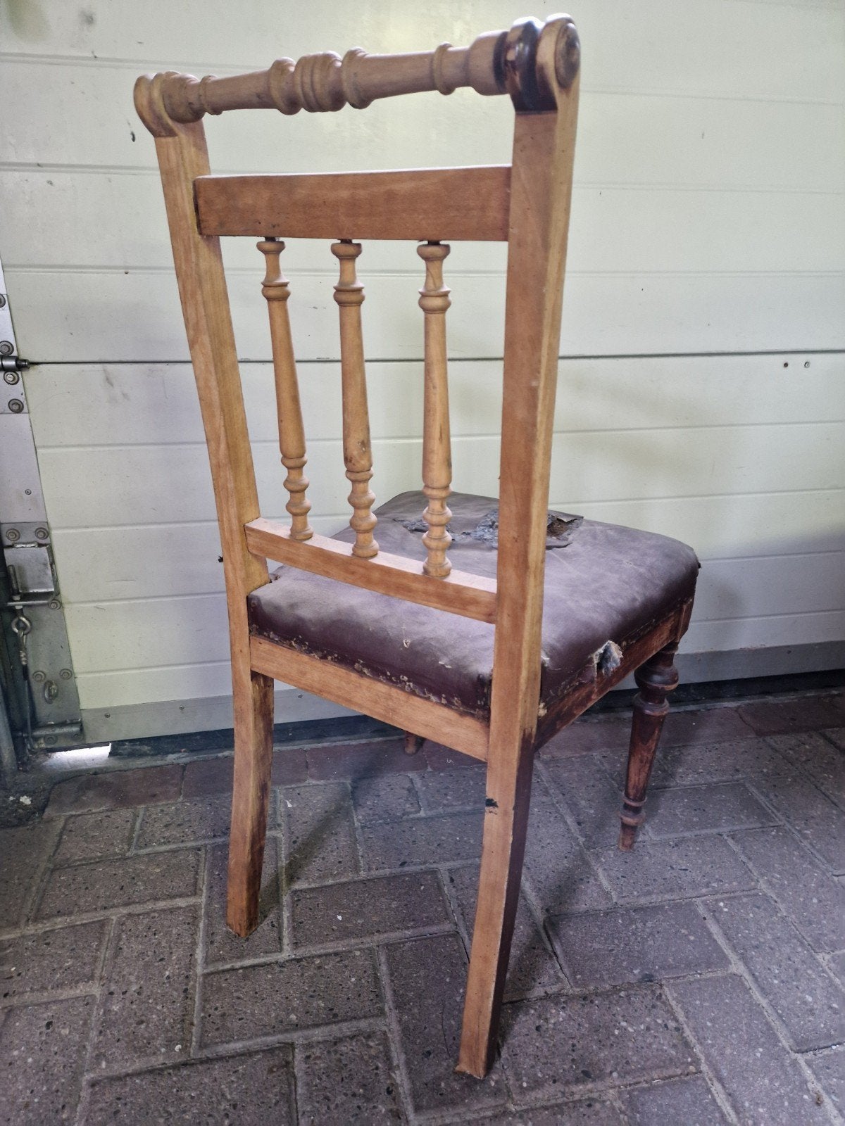 antieke opknapper stoel, Ophalen