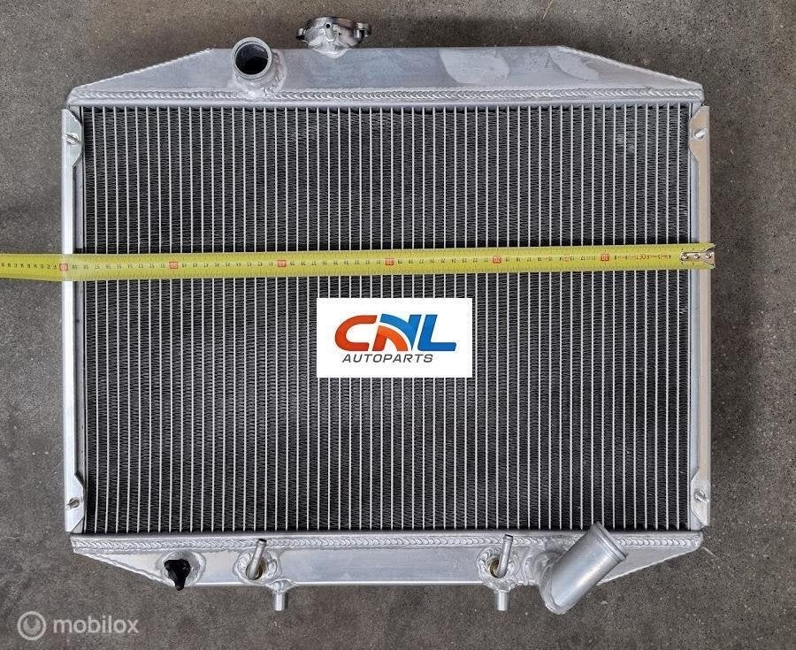 Radiateur MITSUBISHI DELICA L300 STARWAGON HYUNDAI H100, Nieuw, Ophalen of Verzenden