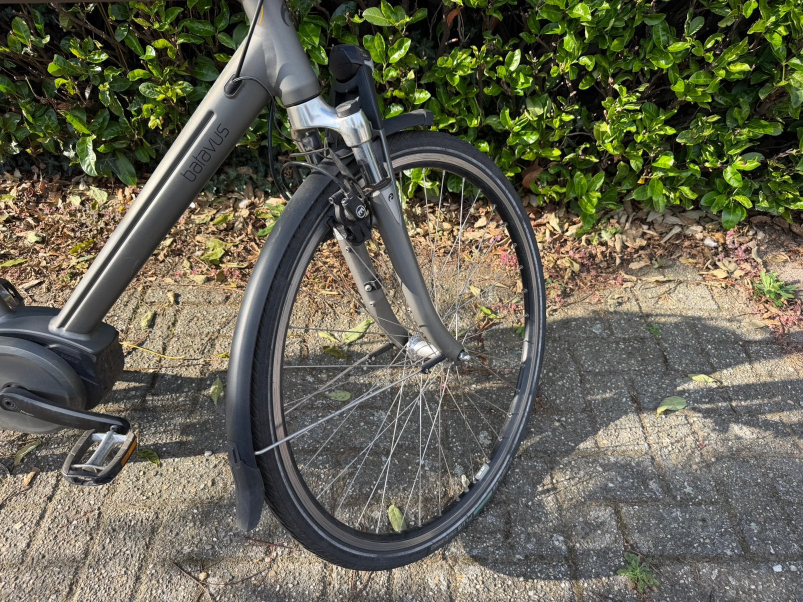 Foto 4 van Elektrische Batavus heren fiets