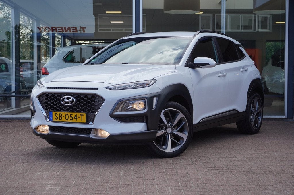 Hyundai Kona 1.0T Fashion 5deurs | Airco | Navigatie | Vol o, Auto's, Hyundai, Voorwielaandrijving, Gebruikt, 1133 kg, Leder en Stof