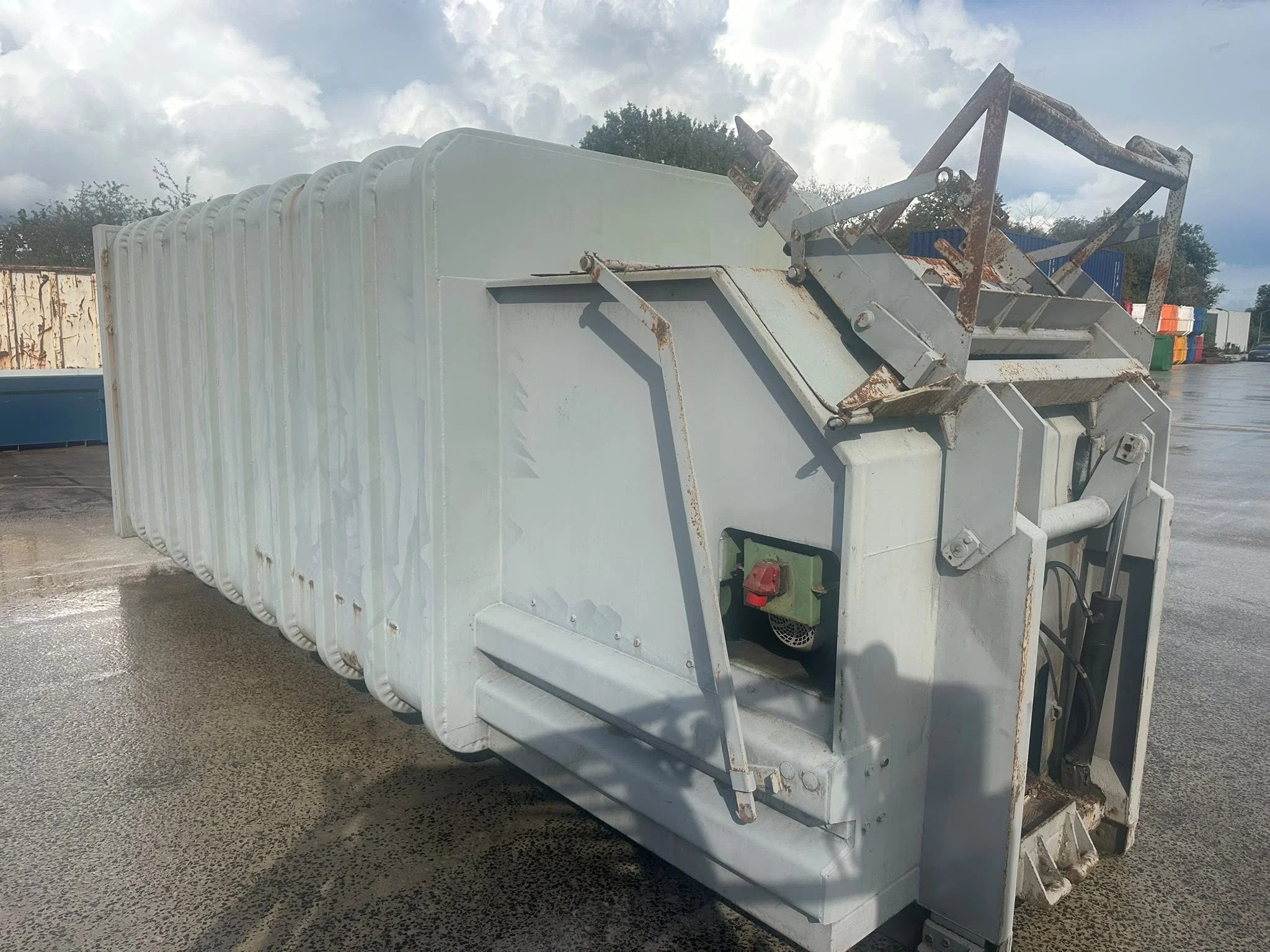KIGGEN 20m3 perscontainer gebruikt, Zakelijke goederen