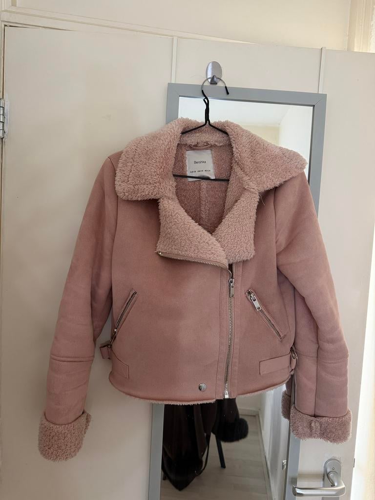 Bershka dames jas, Ophalen of Verzenden, Zo goed als nieuw, Maat 34 (XS) of kleiner, Zwart