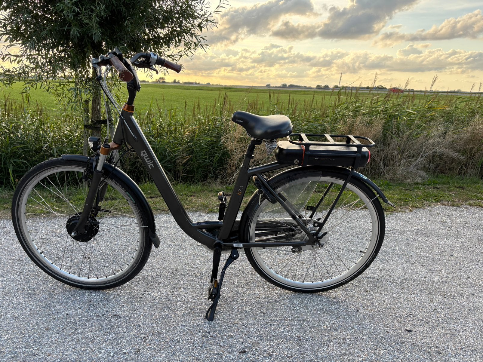Qwic N7.1 elektrische fiets. Defect, Versnellingen, Zo goed als nieuw, 50 tot 53 cm, Ophalen