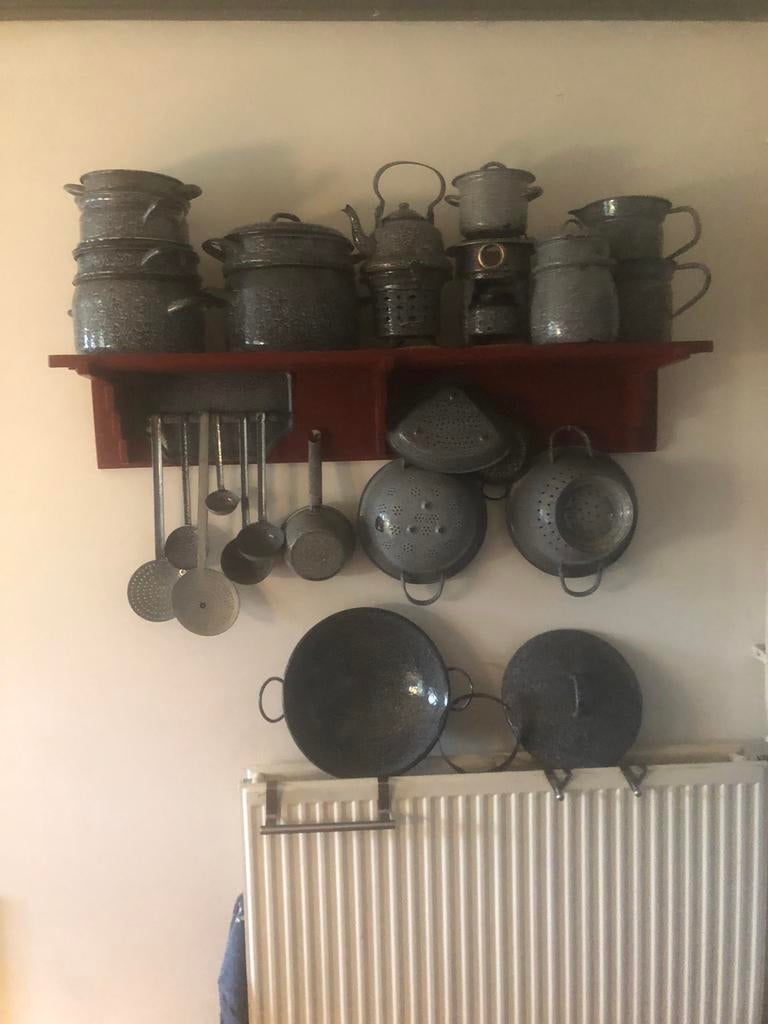 Gewolkt grijs emaille., Ophalen