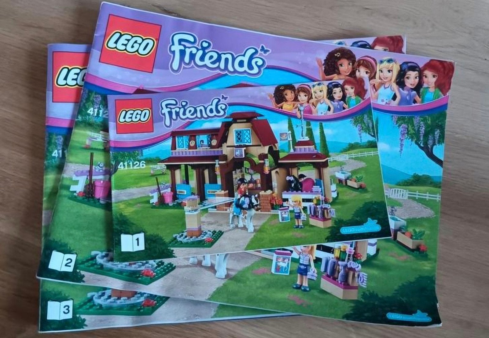 Lego Friends 41126 Heartlake Paardrijclub, Kinderen en Baby's, Ophalen of Verzenden, Zo goed als nieuw