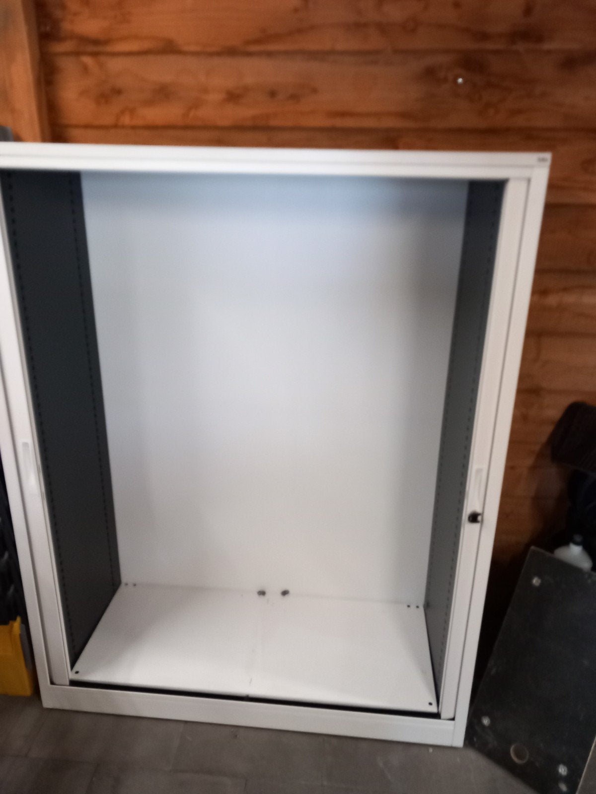 Roldeurkast te koop, Computers en Software, Serverkasten, Ophalen, Zo goed als nieuw