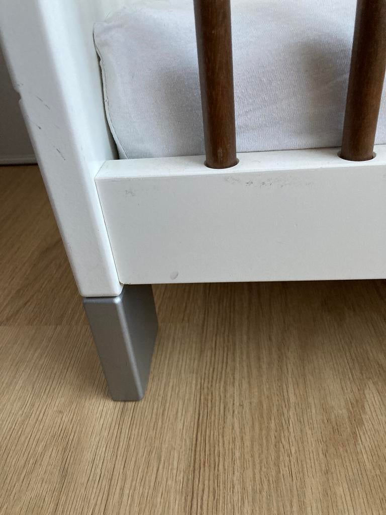 Te koop box., Ophalen, Gebruikt, In hoogte verstelbaar