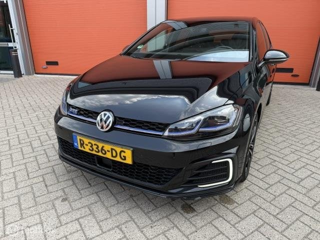 Foto 6 van Volkswagen Golf 1.4 TSI PHEV GTE BJ 12-12-2018 KM NAP EXTR