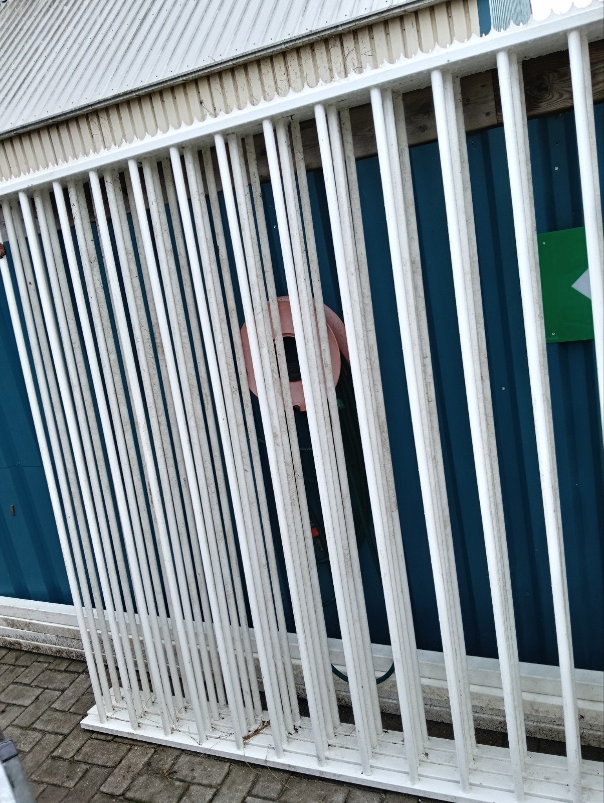 Wit metalen hekwerk / spijlenhekwerk, Ophalen, 6 meter of meer, IJzer, 1 tot 2 meter