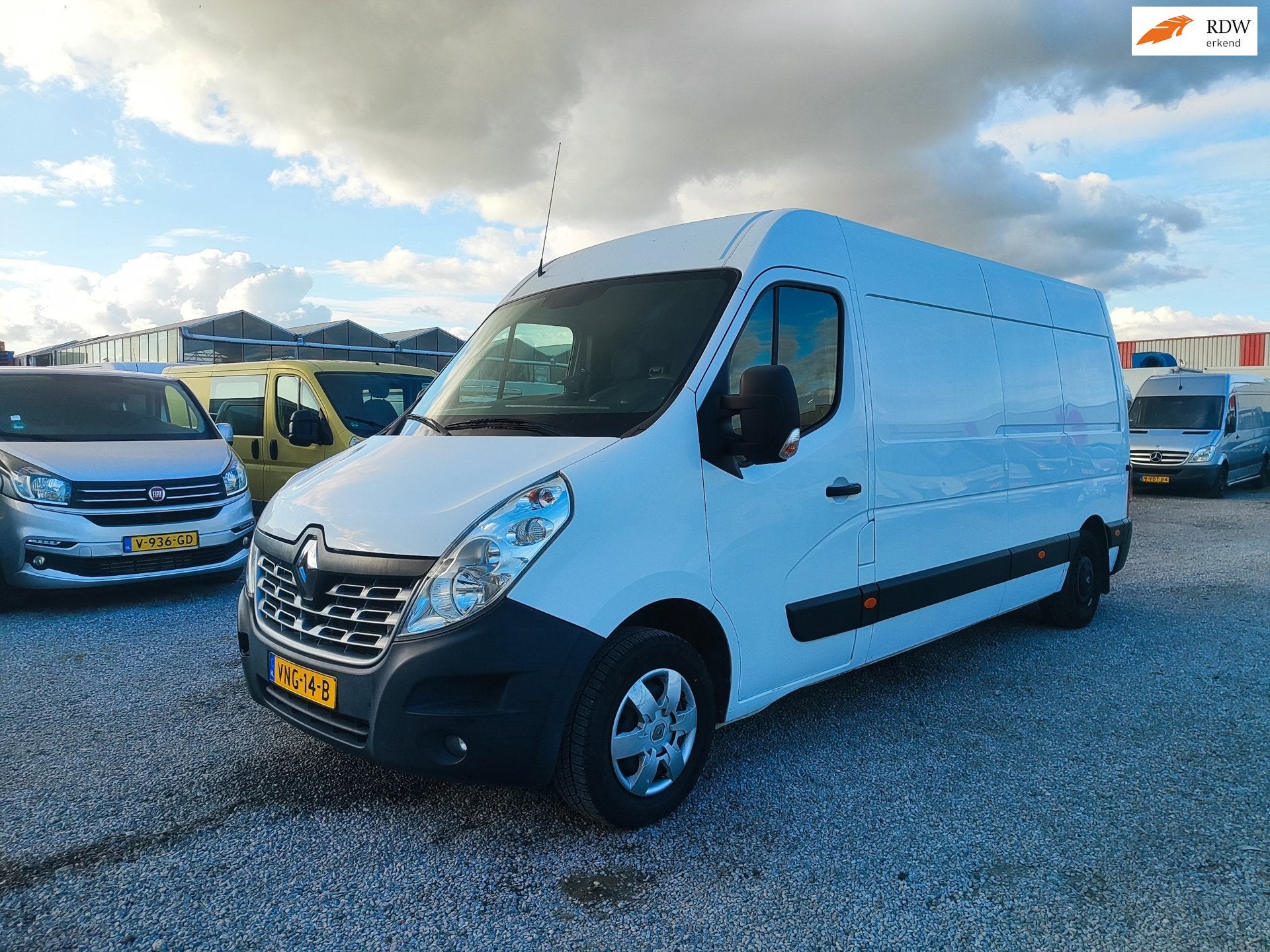 Renault Master T35 2.3 dCi L3H2 Energy Airco! Nap! LEES TEKS, Voorwielaandrijving, 145 pk, Stof, 4 cilinders