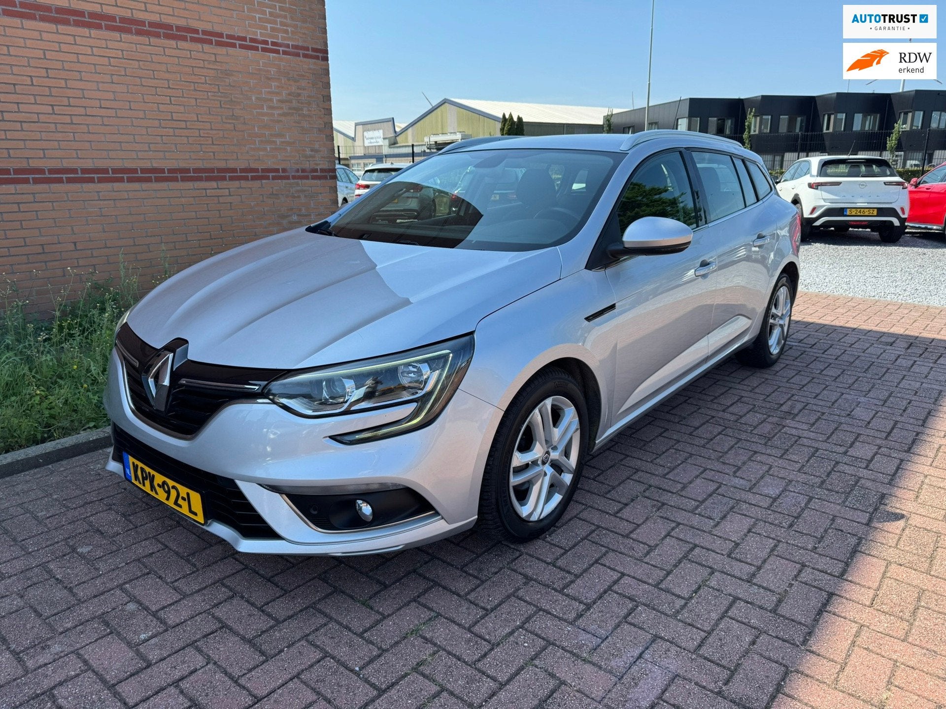 Renault Mégane Estate 1.5 dCi Zen Automaat Euro 6, Marge, A, Auto's, Dealer onderhouden, Stof, Gebruikt, 4 cilinders