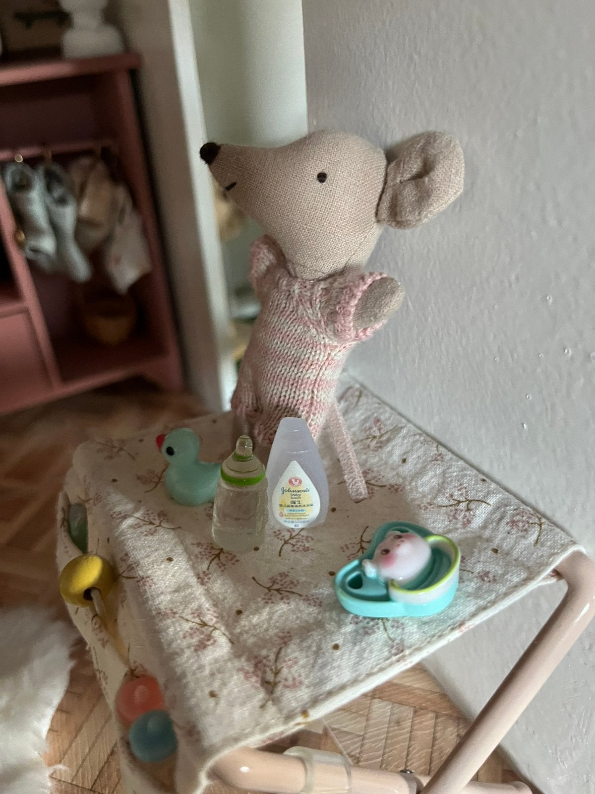 Speentje flesje eendje badschuim incl verzending, Ophalen, Poppenhuis