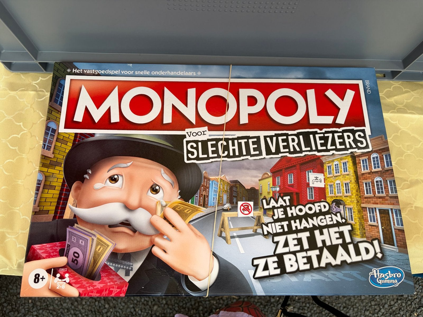 Monopoly voor Slechte Verliezers - Bordspel Hasbro, Hobby en Vrije tijd, Gezelschapsspellen | Bordspellen, Zo goed als nieuw, Drie of vier spelers