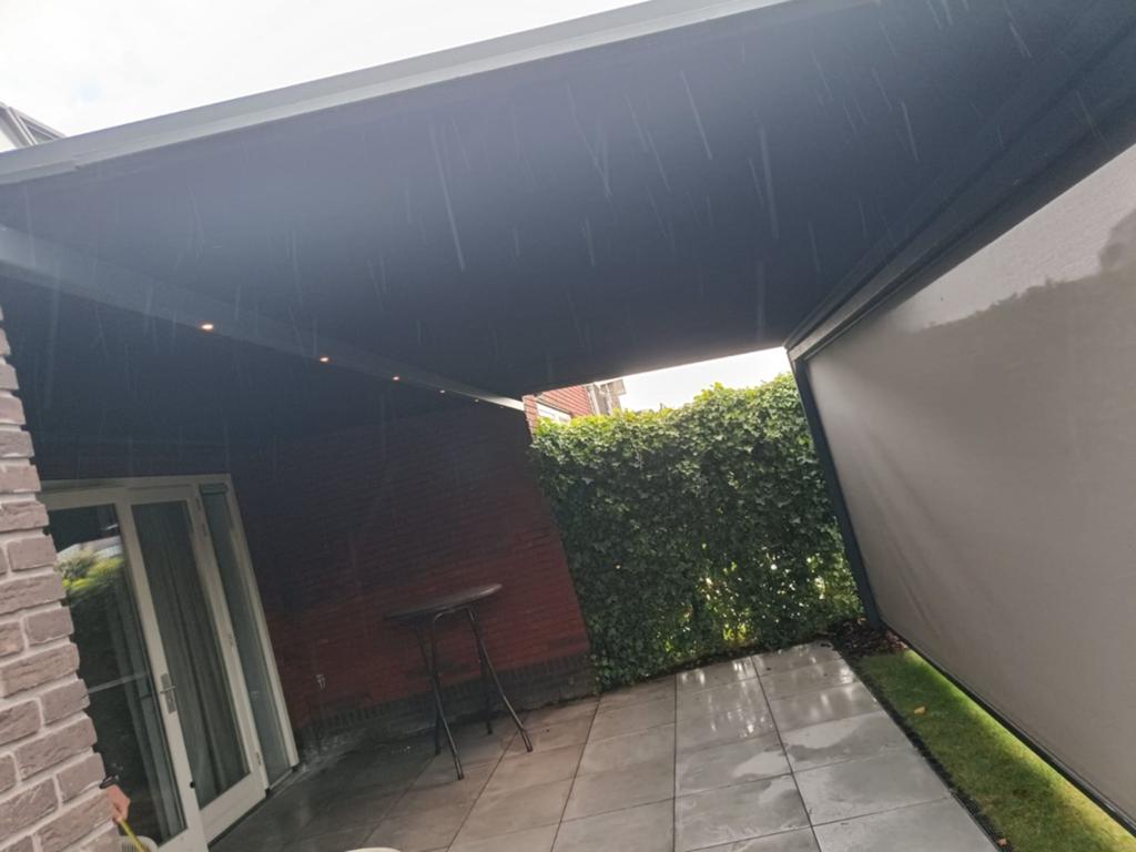 Moderne Veranda met Verlichting en Zijscherm, Ophalen, Veranda