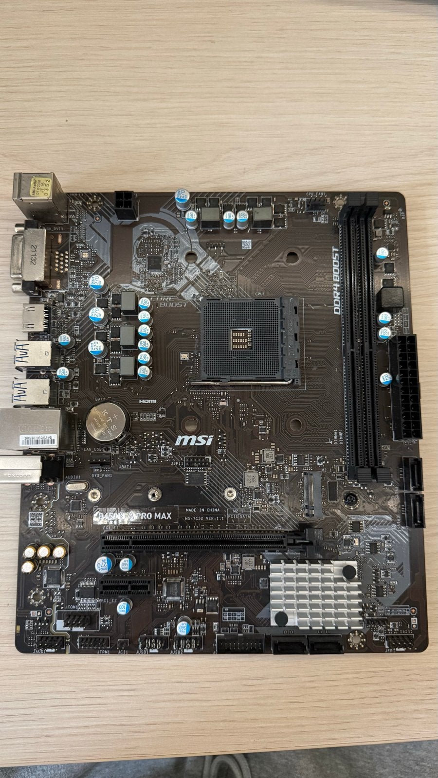 AM4 Moederbord, Computers en Software, Ophalen of Verzenden, Zo goed als nieuw, AMD, DDR4