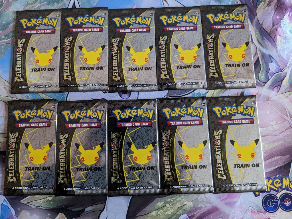 Celebrations Booster, Hobby en Vrije tijd, Verzamelkaartspellen | Pokémon, Ophalen of Verzenden, Nieuw, Booster, Foil