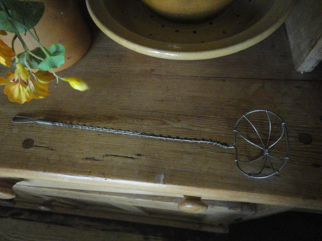 antieke DRAADIJZEREN LEPEL voor EIEREN / fil de fer, Ophalen of Verzenden