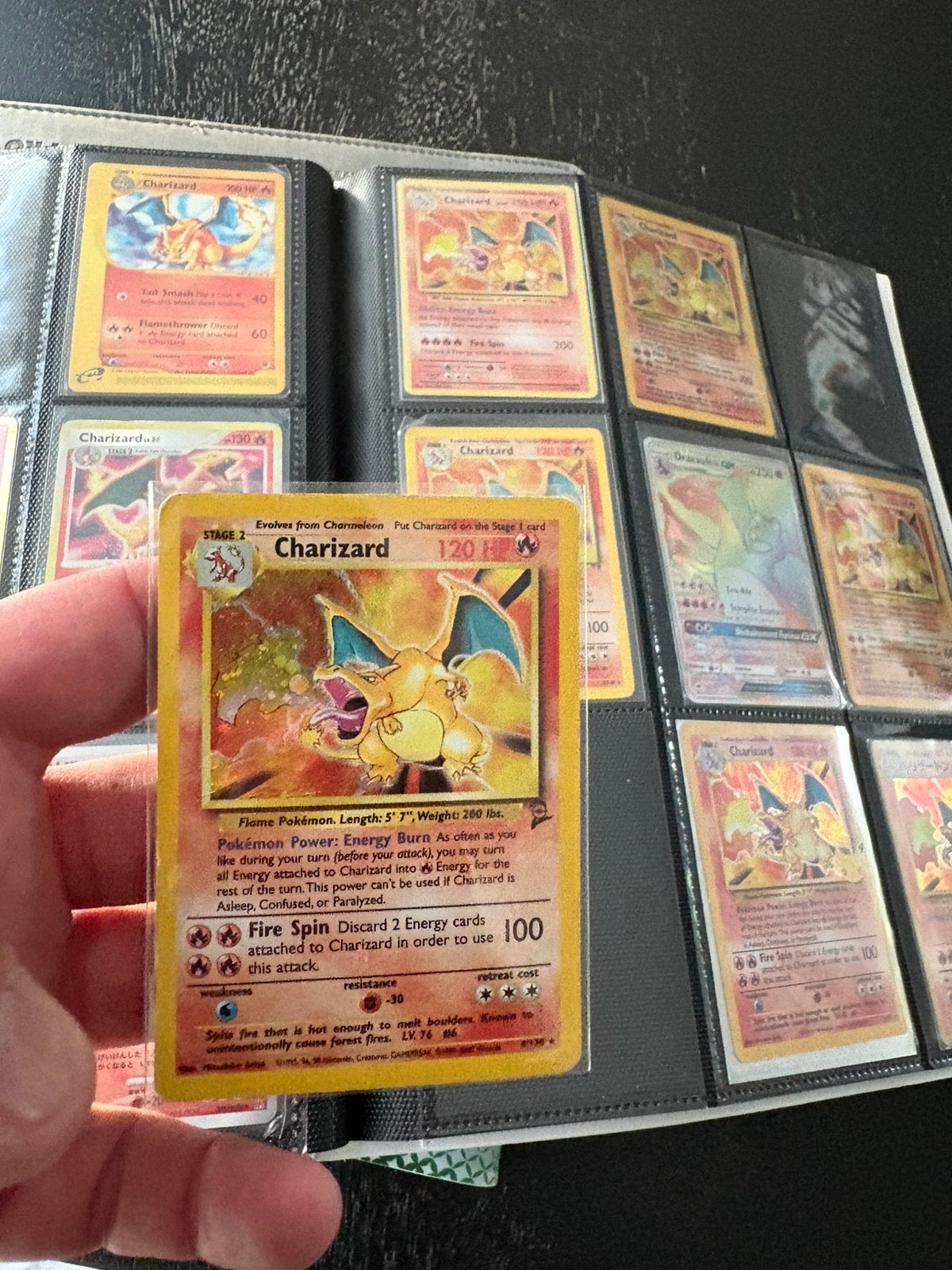 Charizard, Ophalen of Verzenden, Zo goed als nieuw, Meerdere kaarten, Foil