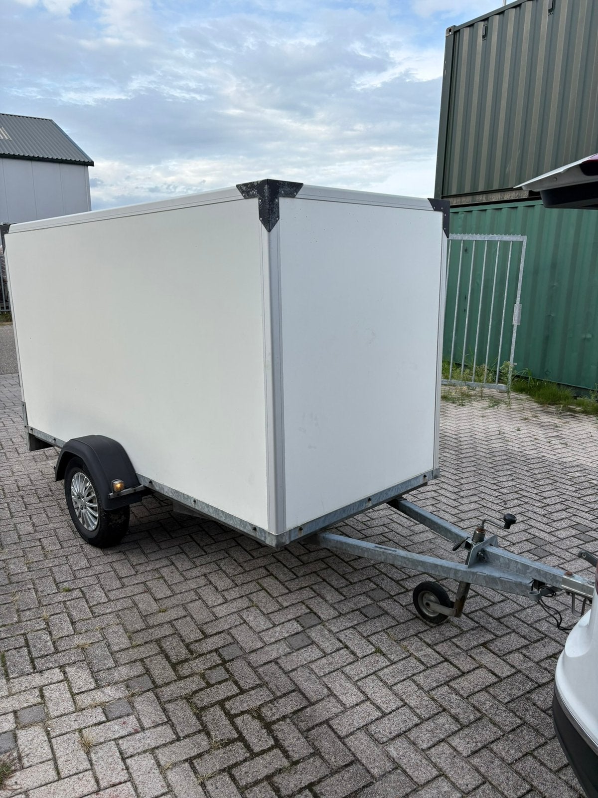 Gesloten aanhanger 300x130x150cm 750kg, Ophalen, Zo goed als nieuw