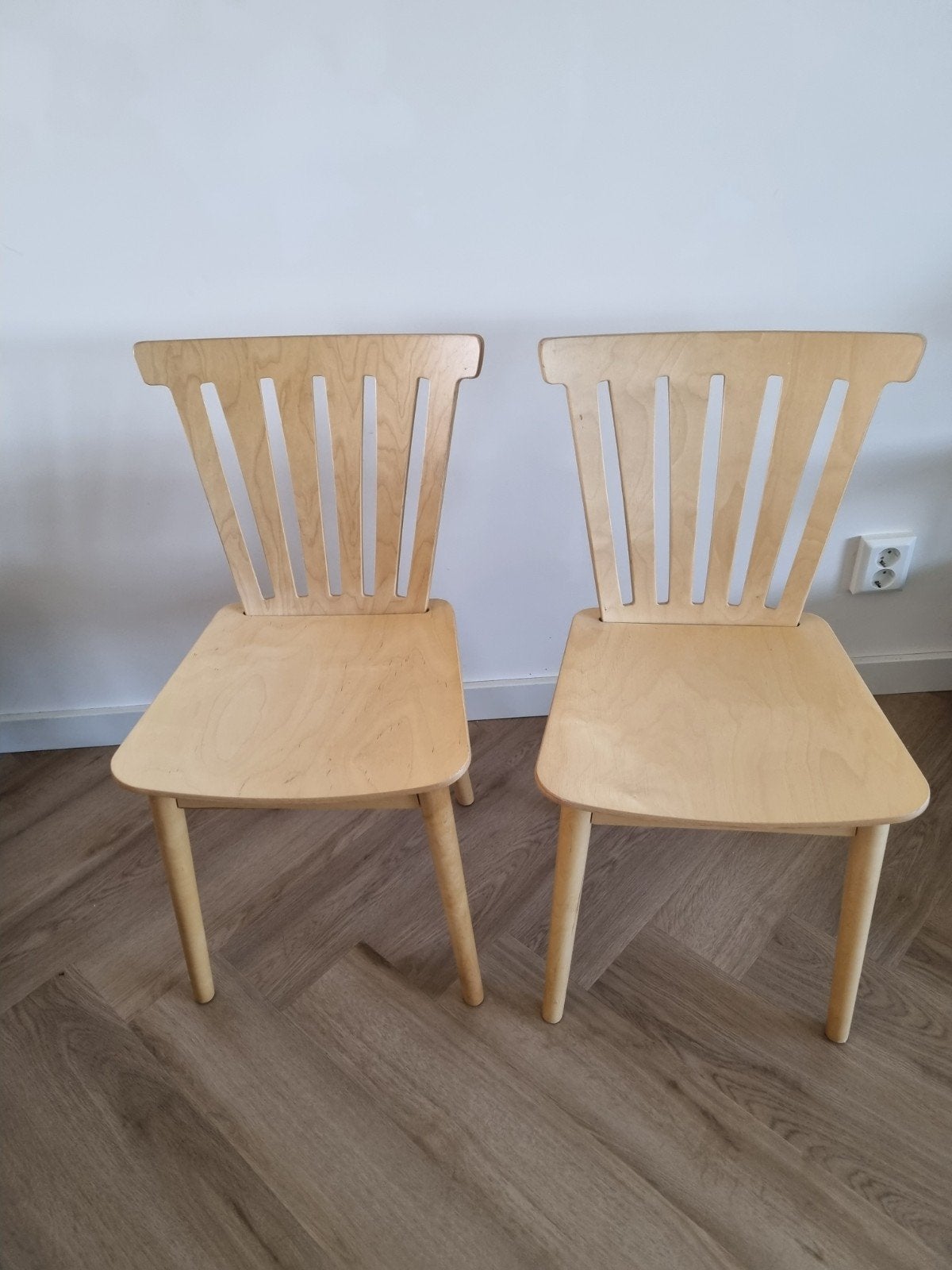 2 Ikea Brakig 2014 stoelen met Justina kussens, Huis en Inrichting, Stoelen, Ophalen, Zo goed als nieuw, Twee