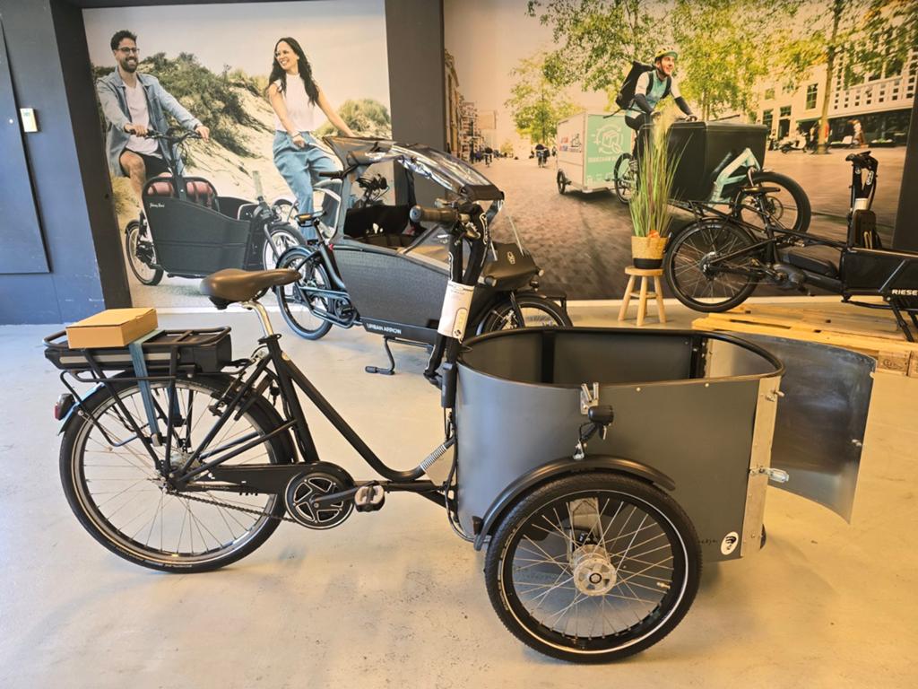 Nihola Dog middenmotor extra Lage instap N8 2JR.GARANTIE🥇, Fietsen en Brommers, Fietsen | Bakfietsen, Ophalen of Verzenden