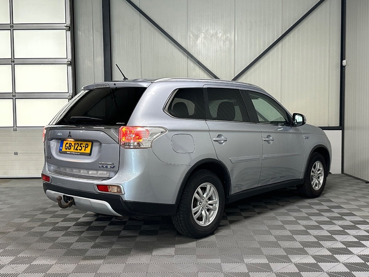 Mitsubishi Outlander 2.0 PHEV | Business Edition X-Line | Na, Auto's, Bedrijf, Vierwielaandrijving, Hybride Elektrisch/Benzine