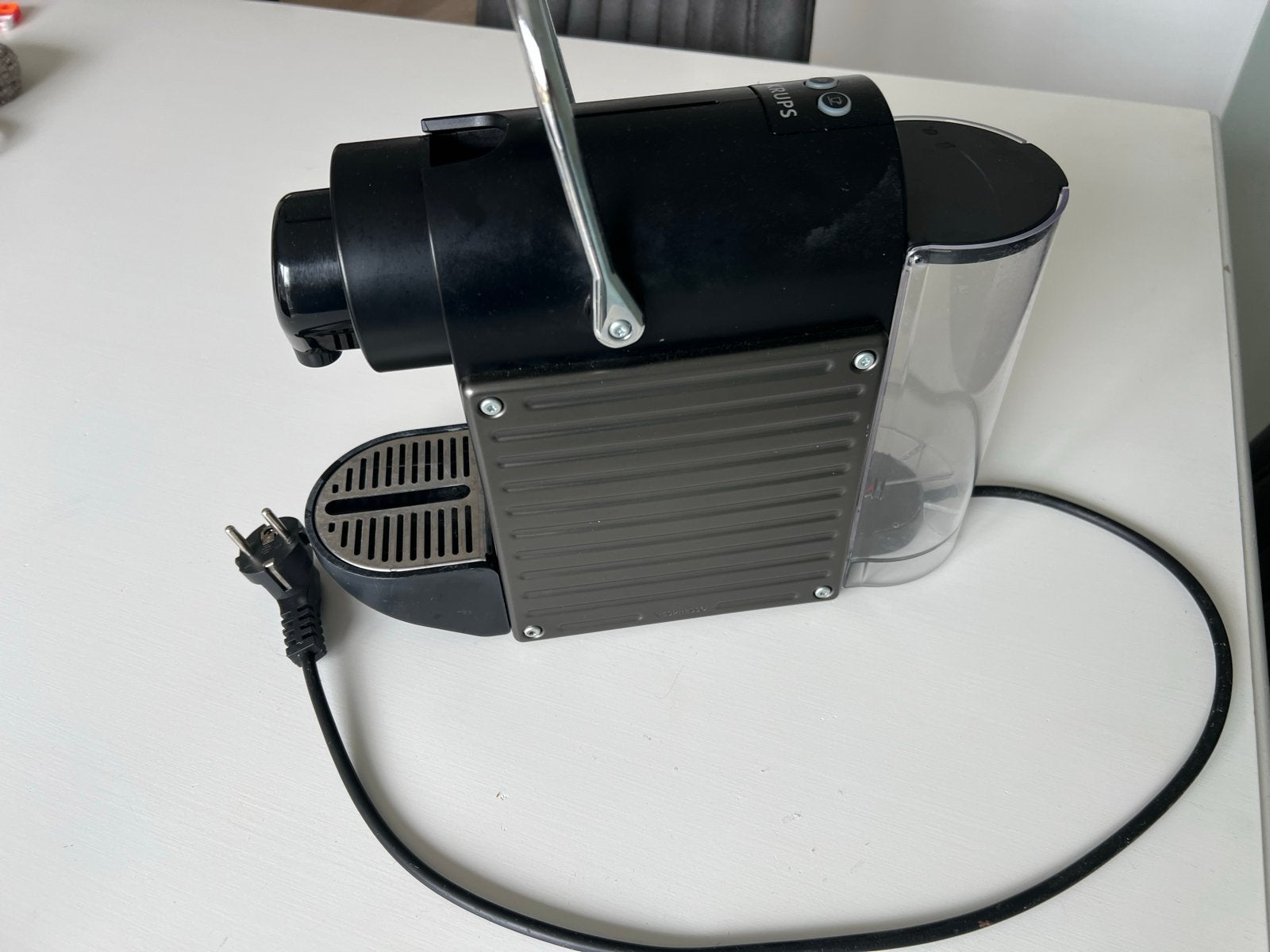 Nespresso Pixie Koffiezetapparaat, Witgoed en Apparatuur, Koffiezetapparaten, Espresso apparaat, Ophalen of Verzenden, 1 kopje