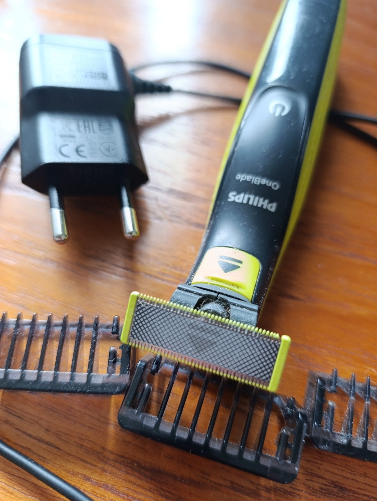 Philips oneblade, Ophalen, Zo goed als nieuw, Scheren en Epileren