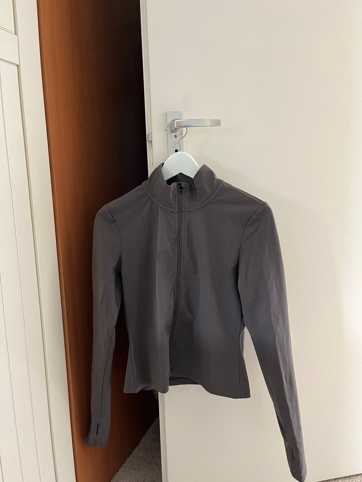Sportkleding geschikt voor roeien, Overige typen, Zo goed als nieuw, Grijs, Ophalen