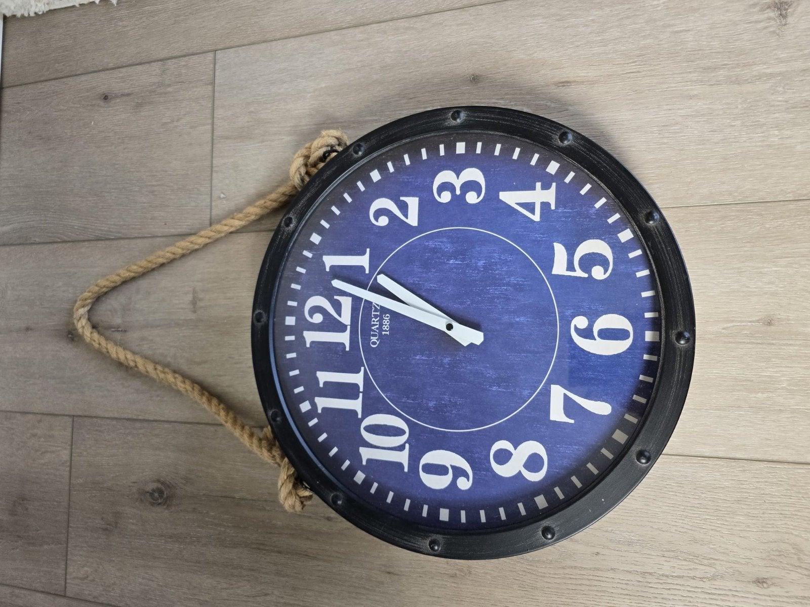 Wandklok met Touw - Zwart, Ophalen, Gebruikt, Analoog, Wandklok