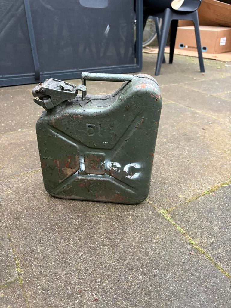 Leger jerrycan, Verzamelen, Ophalen, Landmacht, Nederland, Kist of Geocache