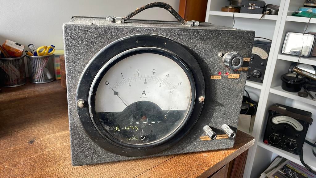 Grote oude amp meter, Antiek en Kunst, Antiek | Gereedschap en Instrumenten, Ophalen of Verzenden