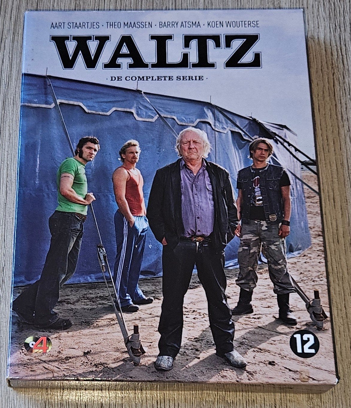 Waltz - De Complete Serie (4DVD Box), Cd's en Dvd's, Dvd's | Tv en Series, Gebruikt, Drama, Vanaf 12 jaar, Complete serie