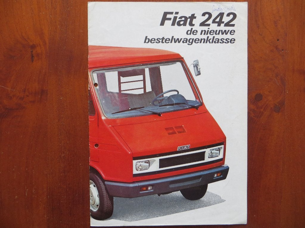 Fiat 242 (1974), Boeken, Ophalen of Verzenden, Zo goed als nieuw, Overige merken