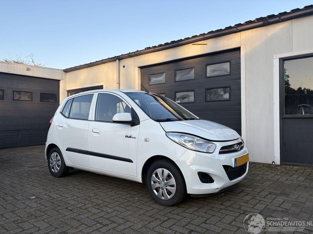 Hyundai i10 i-drive cool (bj 2012), Hyundai Motor Deutschland GmbH, Wit, Handgeschakeld, Kaiserleipromenade 5 ,63067, Offenbach am Main, Deutschland