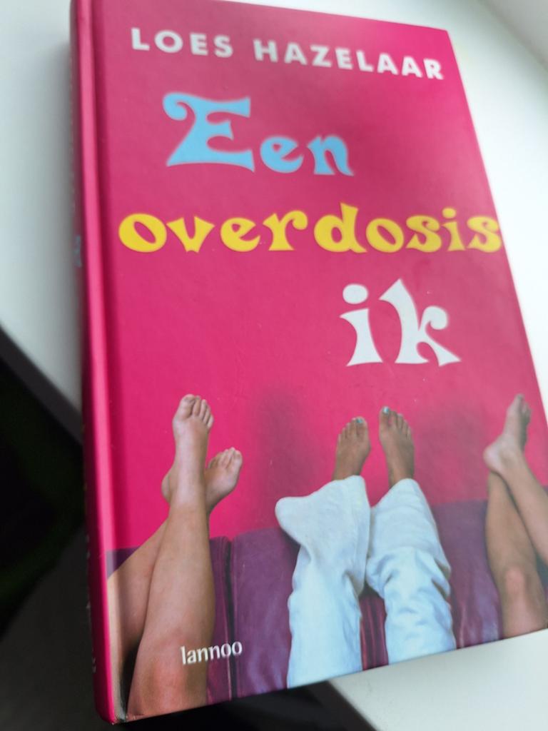 Een overdosis ik, Ophalen of Verzenden, Zo goed als nieuw