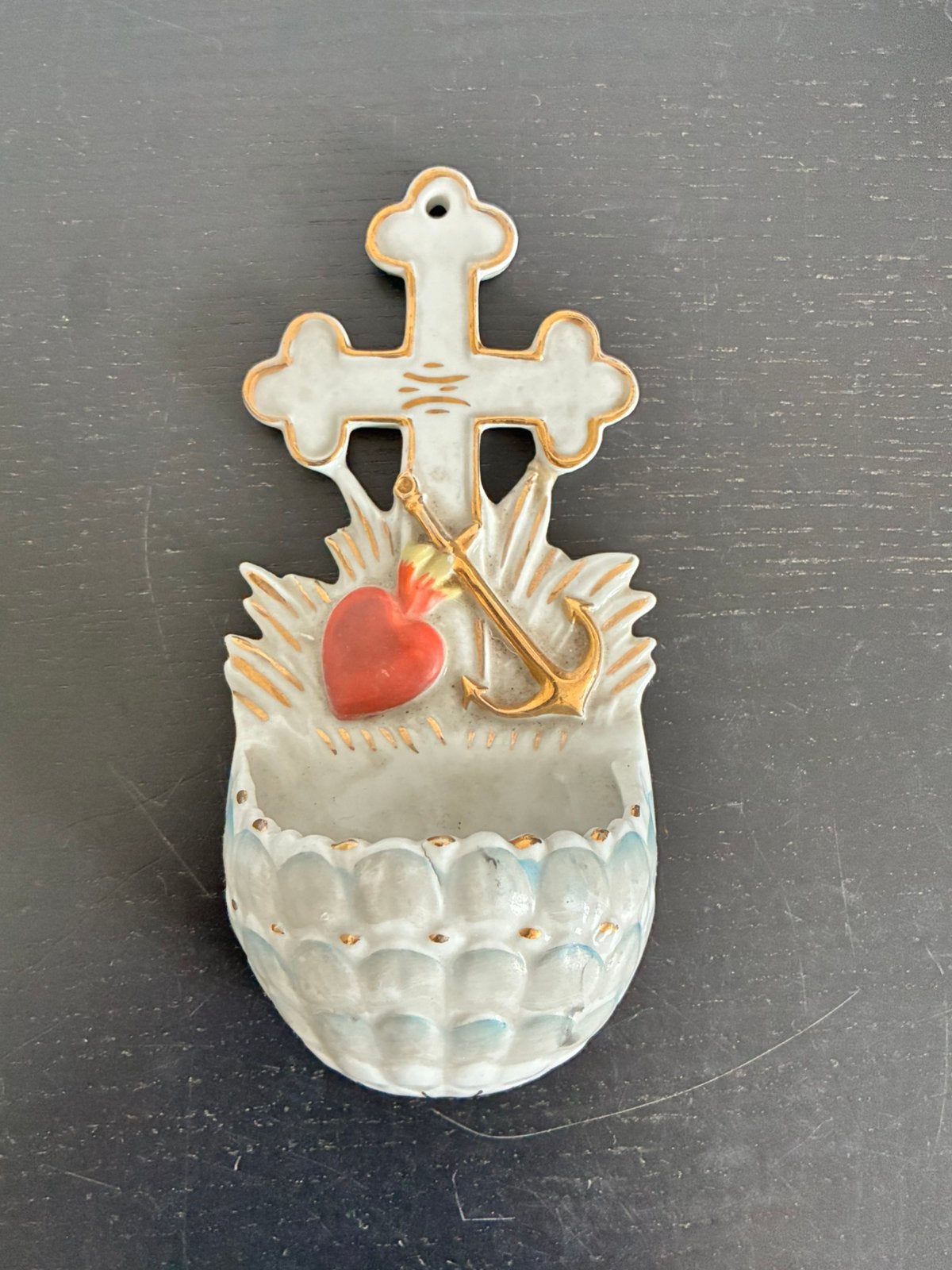 Antiek porseleinen wijwaterbakje – Geloof, Hoop en Liefde, Antiek en Kunst, Ophalen of Verzenden