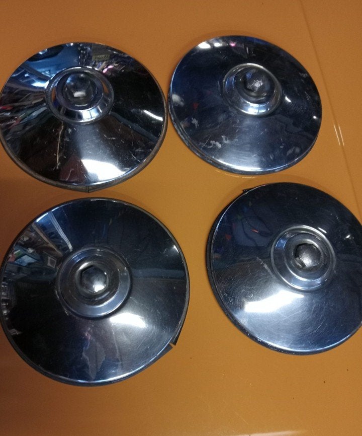 4 wieldoppen Peugeot 104, Gebruikt, Ophalen of Verzenden, Nb, Nb