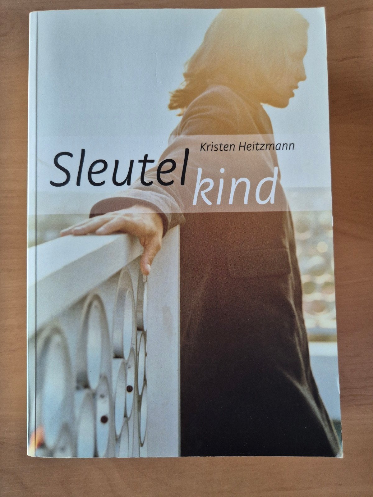 Sleutelkind - Kristen Heitzmann (Roman), Boeken, Ophalen of Verzenden, Gelezen, Kristen Heitzmann, Nederland